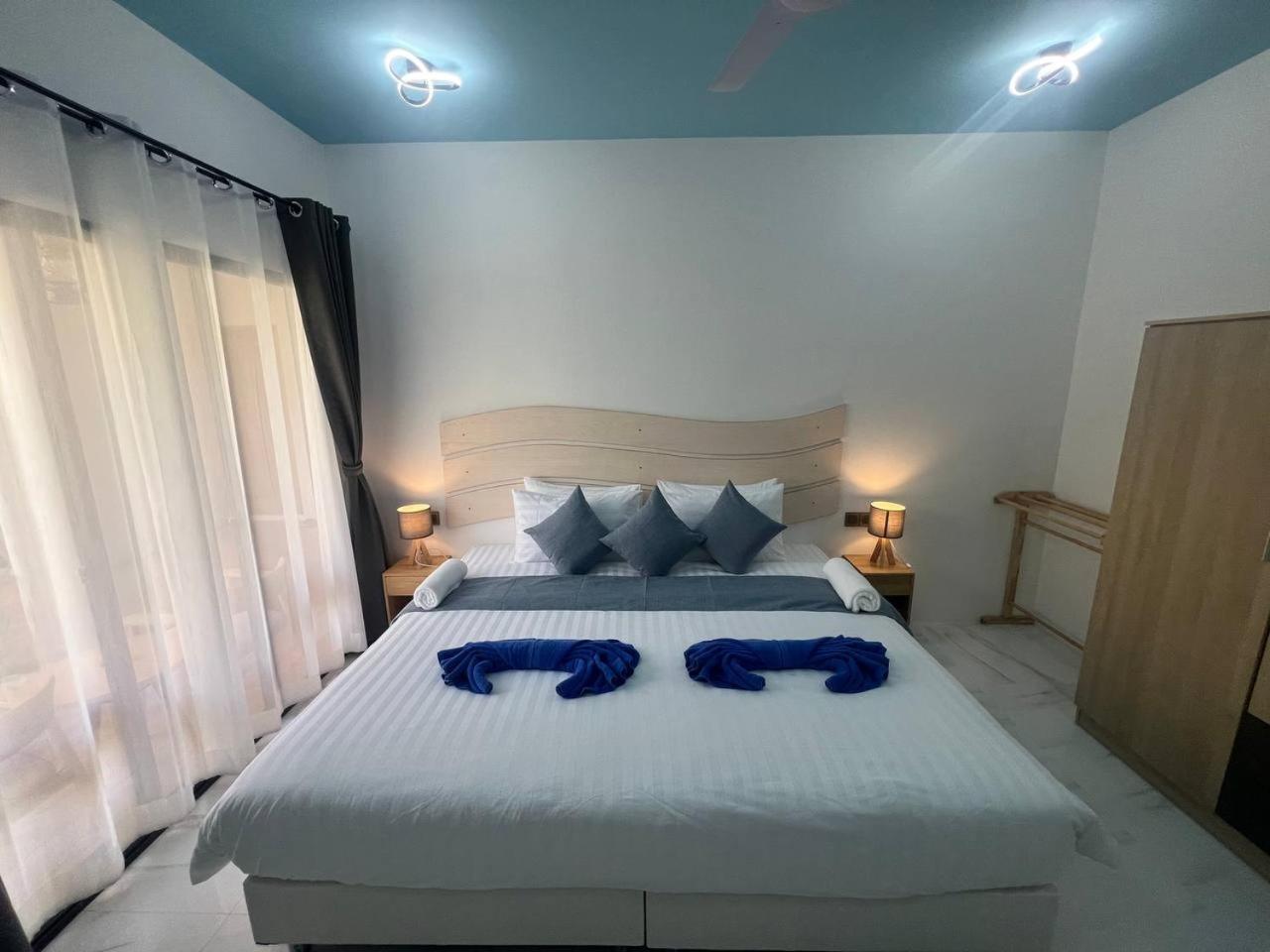 Infinity Beach Dhigurah Dhigurah  Exteriör bild