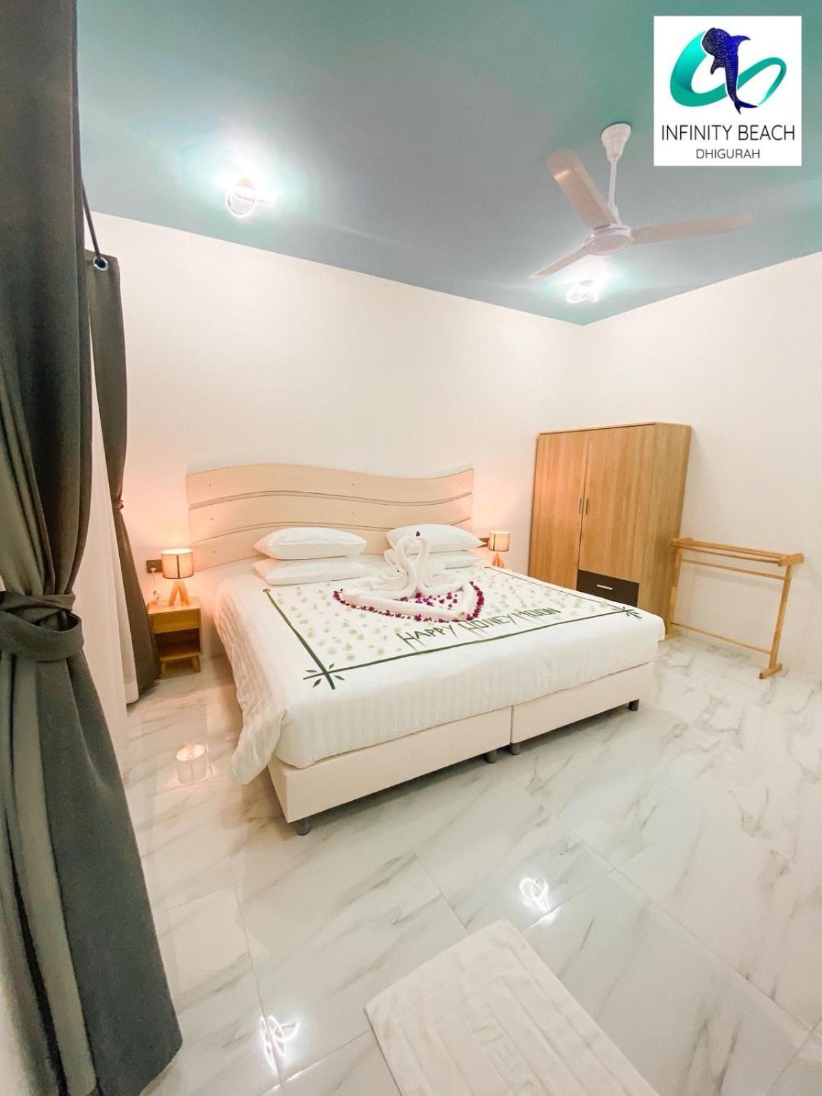 Infinity Beach Dhigurah Dhigurah  Exteriör bild